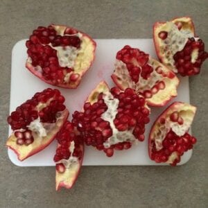 How To Seed A Pomegranate (without squirting juice all over yourself)