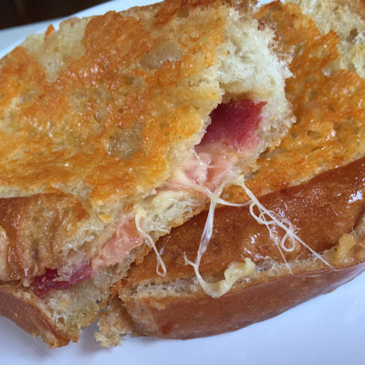 Tasty Tuesday – Incredible Inside Out Grilled Cheese [recipe]